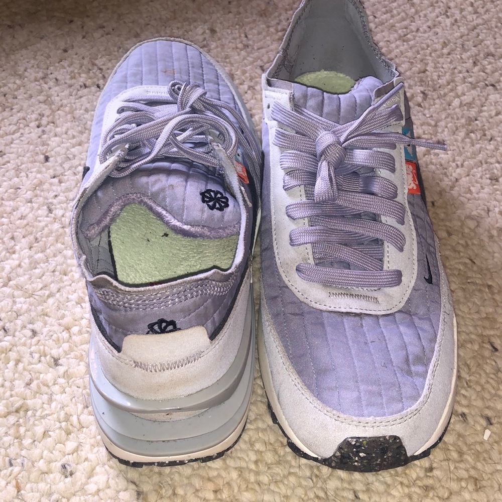 Nike Snugs Sneakers
